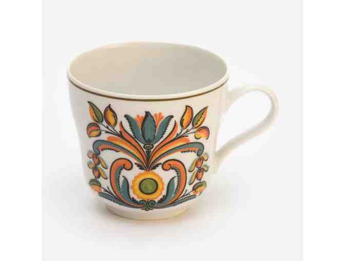 Set of 6 Porsgrund Porcelain China Cups, saucers and Dessert Plates