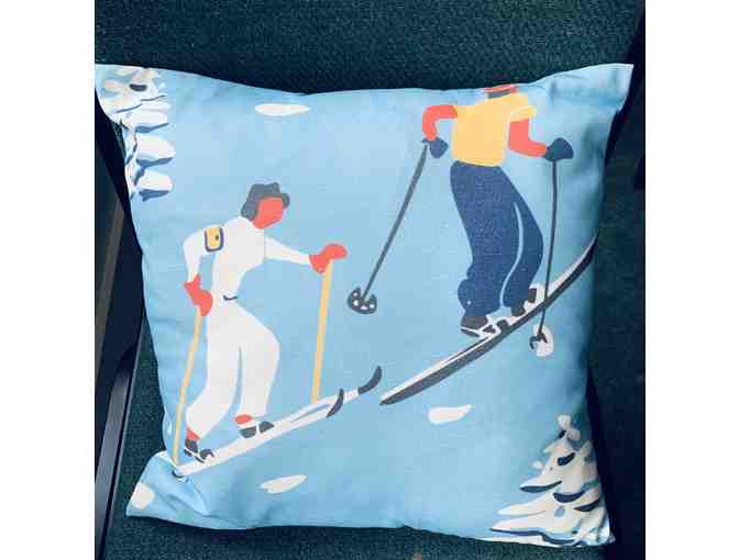 Ski Pillow - Photo 1