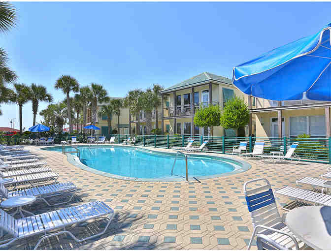 Florida Beach Condo Retreat for 7!