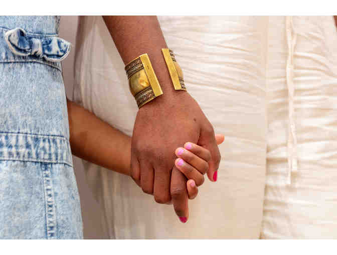 'Sundays' Signature Meditative Manicure & Pedicure