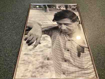 THINK DIFFERENT - APPLE