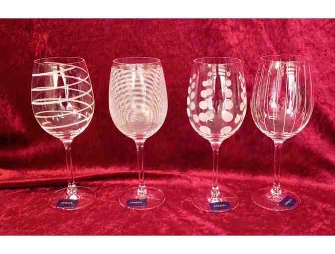 Party People Wine carrier with 4 bottles of wine and 4 glasses