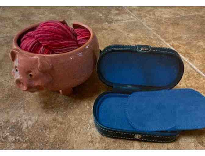 Ceramic Yarn Holder w/Notions Case - Photo 1