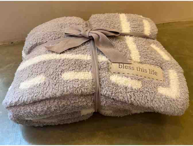 Barefoot - Bless Blanket - Photo 1