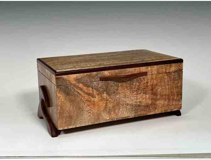 Treasure Box by Ray Nitta of Westside Woodworks