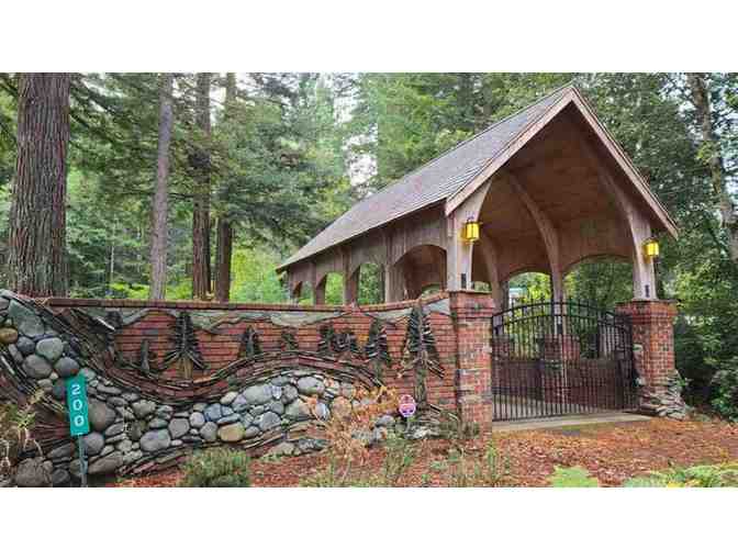 5 Nights Luxury Home by World's Tallest Trees Northern California - 4 Bedrooms, sleeps 8