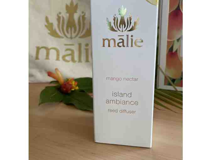 Malie Luxe Spa Box plus Diffuser and Hand Soap