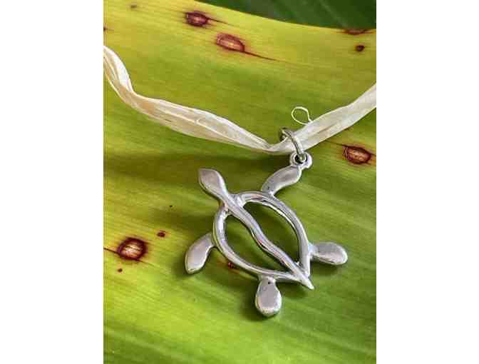 14K White Gold Honu pendant by The Diamond Center