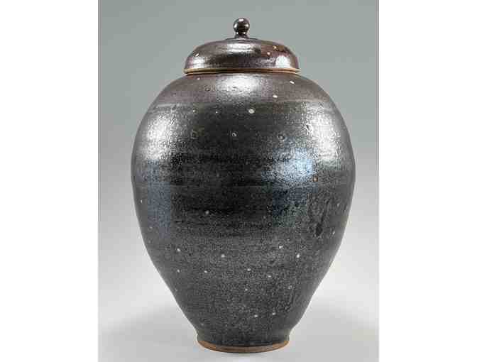 Handcrafted Starlight Vase with Lid by Daijo Kaneshiro, Kauai Zen Practitioner