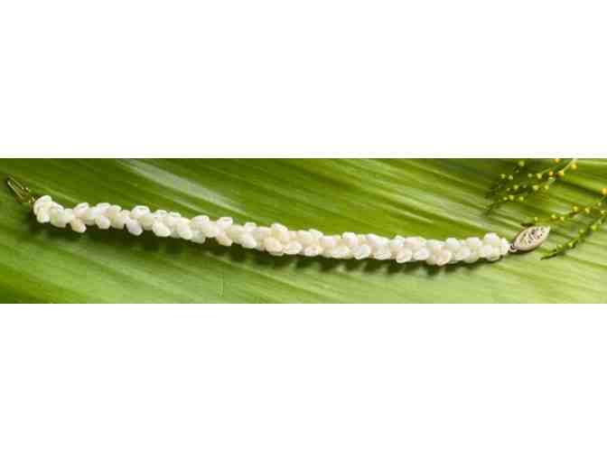 Exquisite Momi Shell Bracelet, Remember Kauai