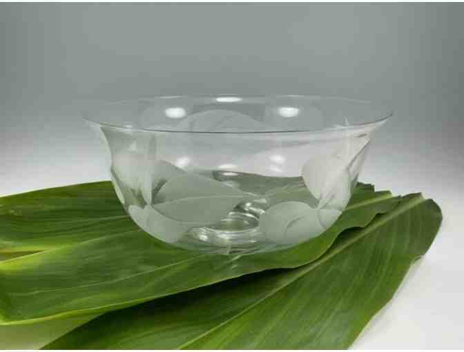 Anthurium Etched Glass Bowl - Photo 1