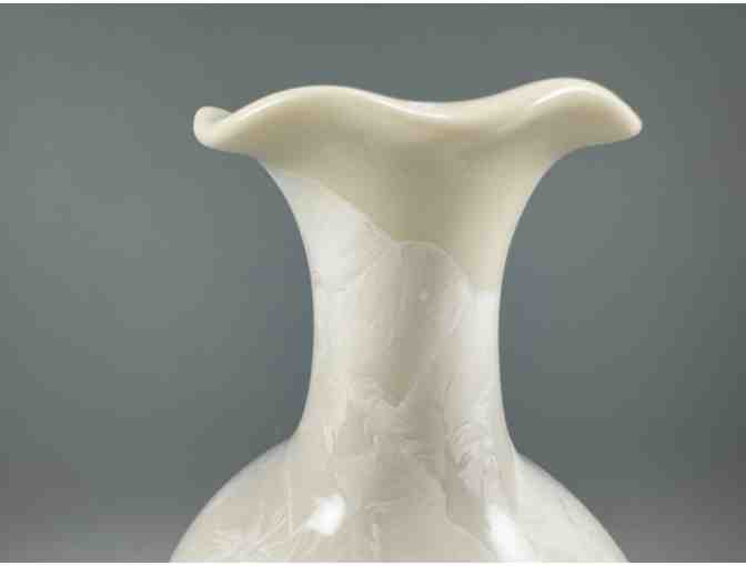 Taiwanese Vase With Stand