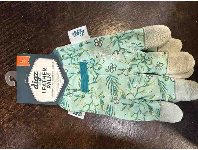 The Home Depot Garden Gift Basket