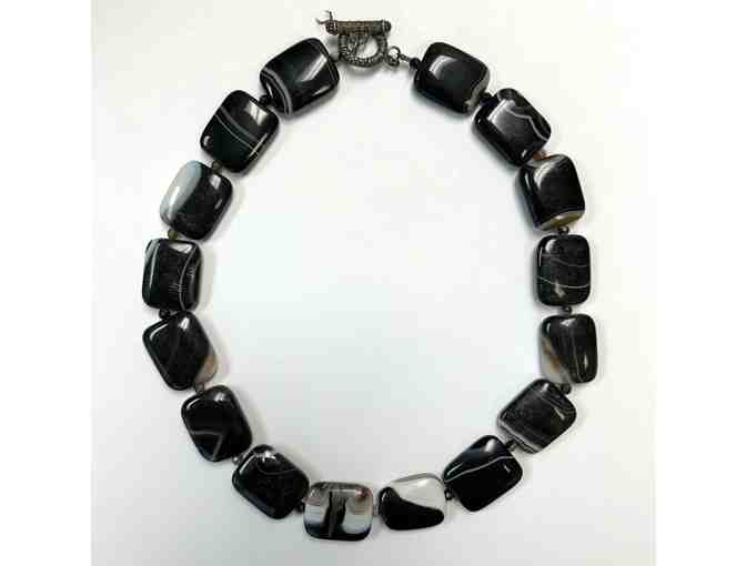 Choker with Black and White Sardonyx Stones-Lot 77