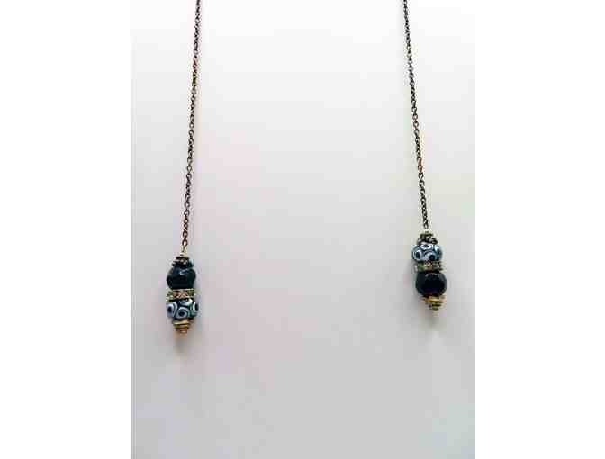 Elegant Lariat Silver Chain Necklace with Black & White Glass Beads - 6 - Photo 1