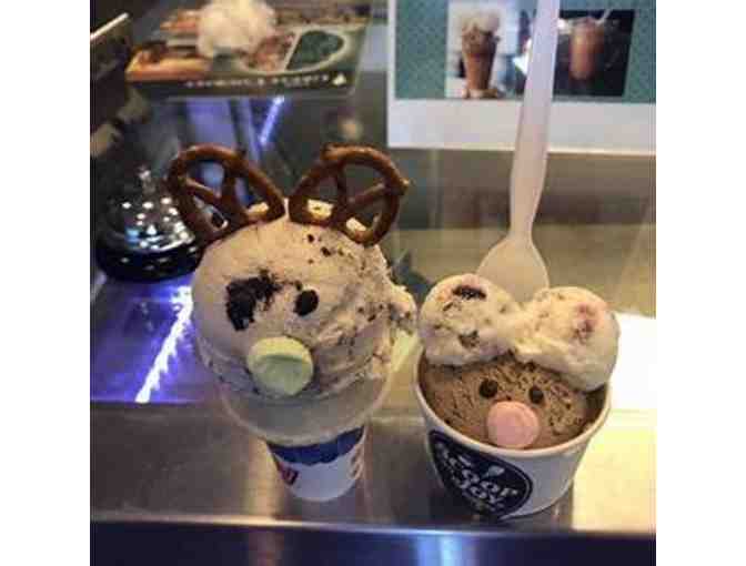 Scoop and Joy Lounge Ice Cream & Coffee- Four $4 Gift Cards