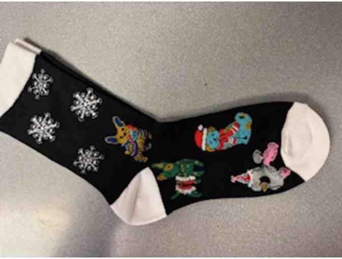 Womens Holiday Ankle Socks - Festive Pups - white heel and toe - Photo 1