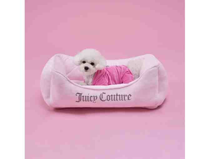 Juicy Couture Pink Pet Bed, ready for a queen!