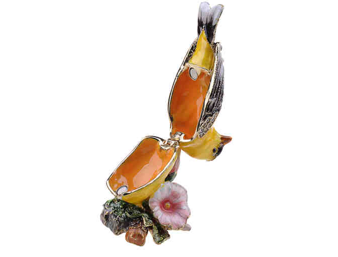 Canary by Portman Studios