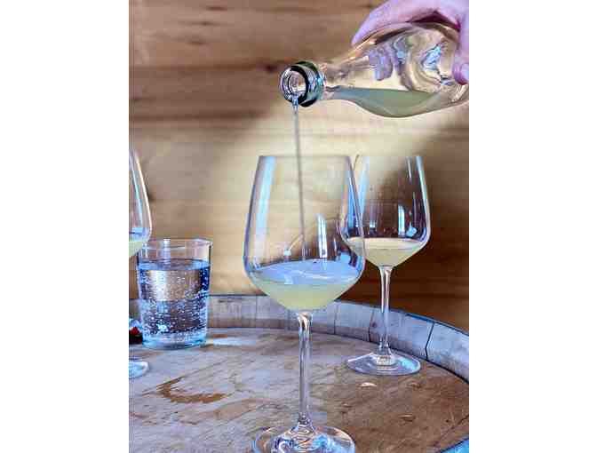 Rose Hill Farm Tour & Tasting for 4