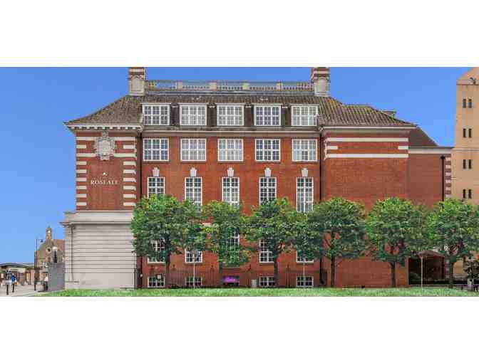 Dinner and a Show at World Famous Mill at Sonning with 5* Hotel Stay