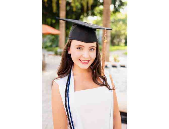 One Hour Graduation Photo Shoot