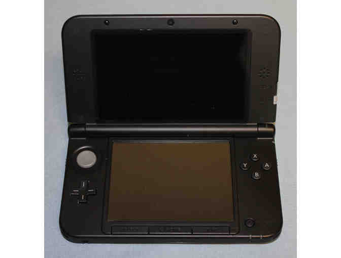 Nintendo 3DS XL - Black + Case
