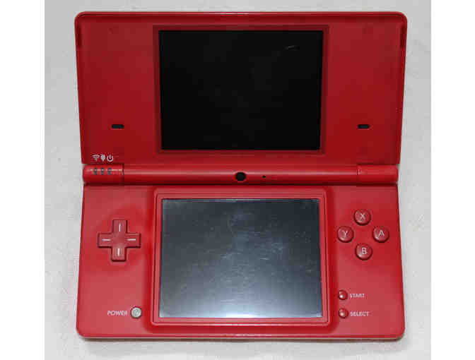 Nintendo DSi - Red