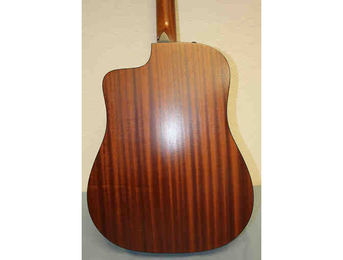 Taylor 110ce Acoustic/Electric Guitar- Right handed + Case