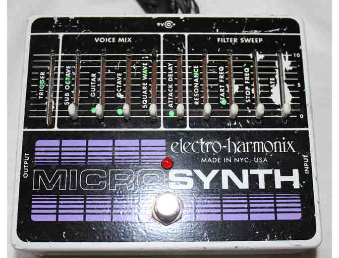 Electro-Harmonix Micro Synthesizer Effects Pedal