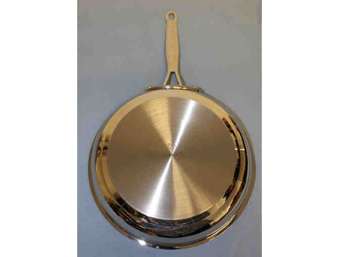 New - Cuisinart 9' Non Stick Skillet