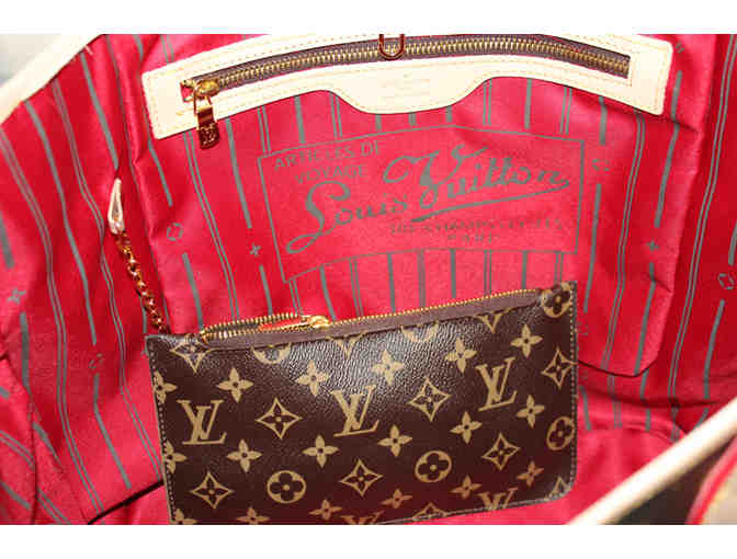 Replica/Fake Louis Vuitton Neverfull Tote - Fake