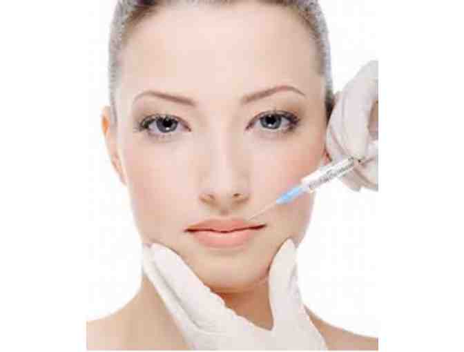 Artistic Plastic Surgery Center - Botox or Xeomin, 1 Month Latisse, + Customized Facial