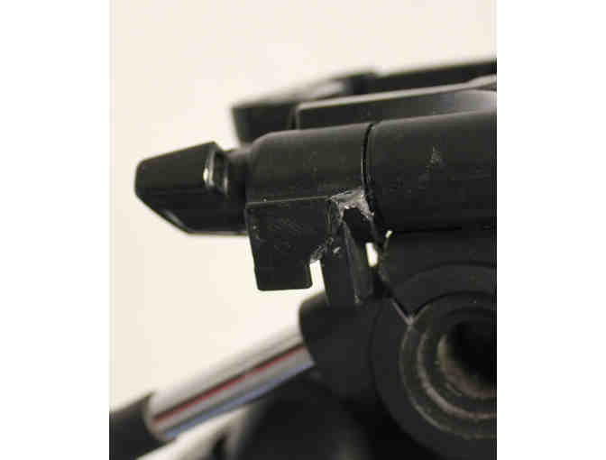 2 Tripods and Monopod