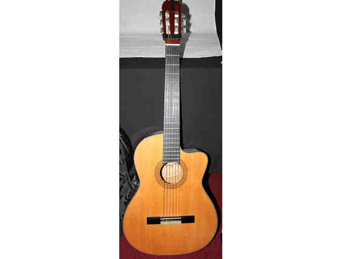 Sunlite Classical Acoustic Guitar w/Strap &  Bag