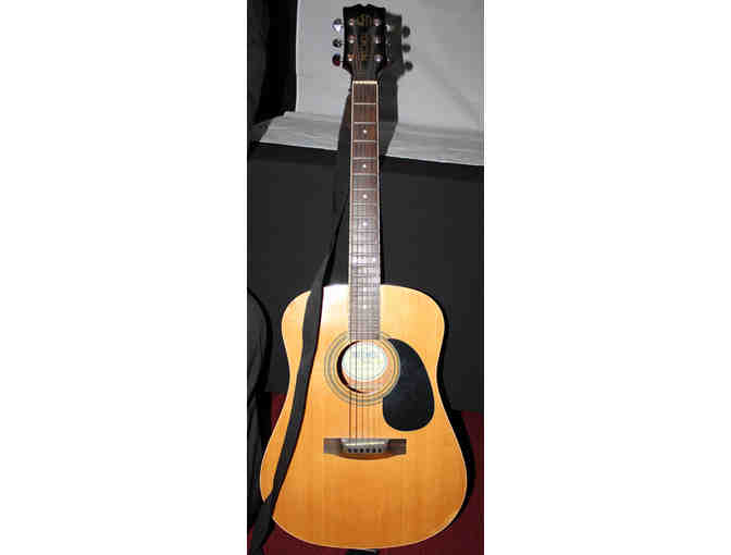 Mitchell Acoustic guitar MD 100 Plus Soft Case