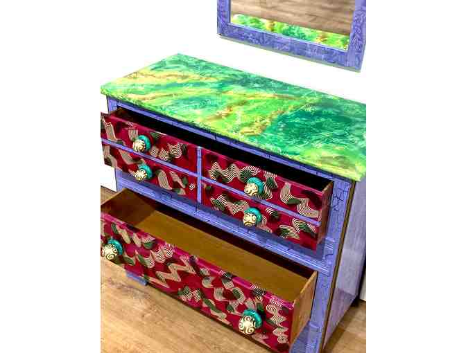 West Island (Lesley Makris) - LIVE AUCTION