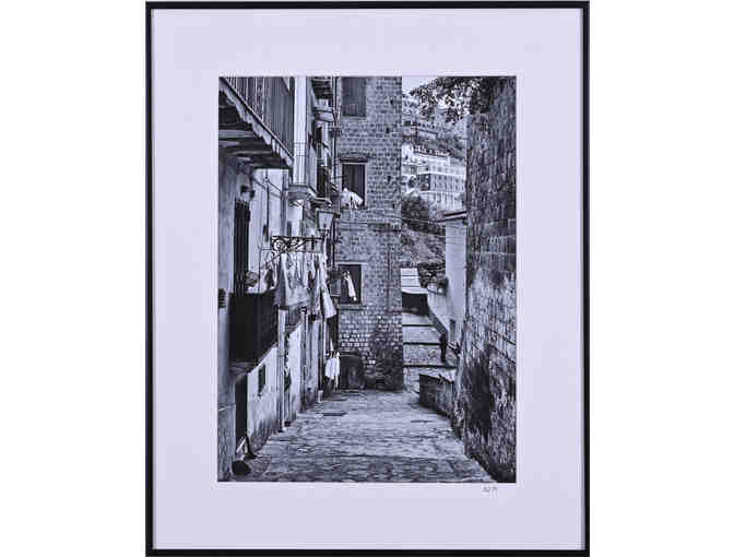 The Alley (Anne Diamond McNevin) - Photo 1
