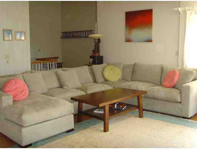 Beautiful and Spacious Cape Cod House, Summer 2019