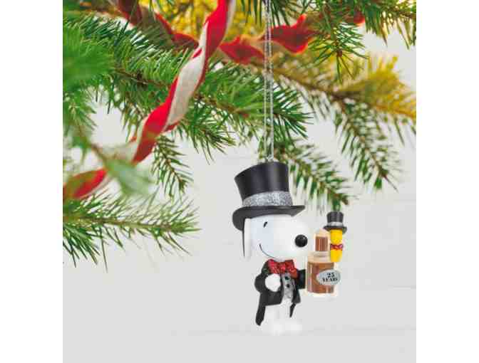 Peanuts Special Edition 25th Anniversary Hallmark Ornament