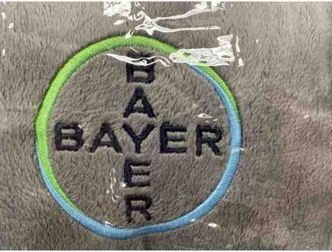Bayer Luxury Throw