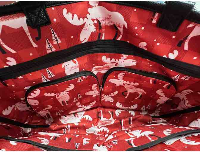 Thirty-One Double Take Tote w/ Swag