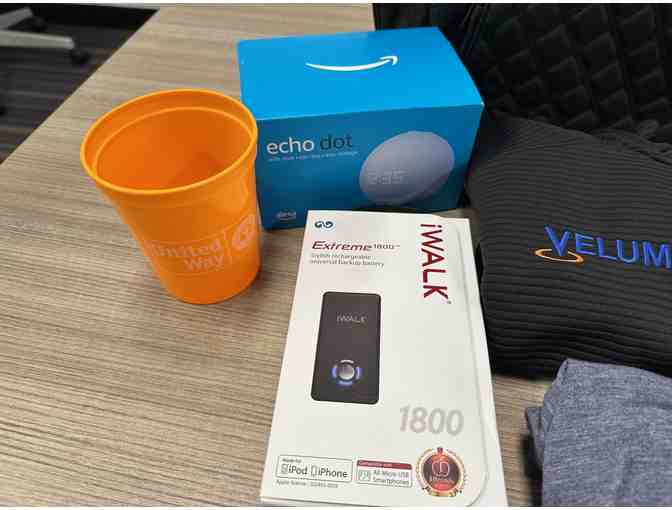 Thirty-One Double Take Tote w/ Swag