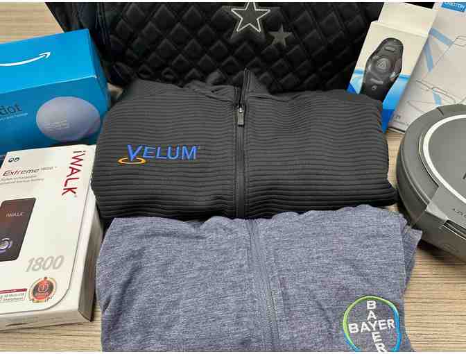 Thirty-One Double Take Tote w/ Swag