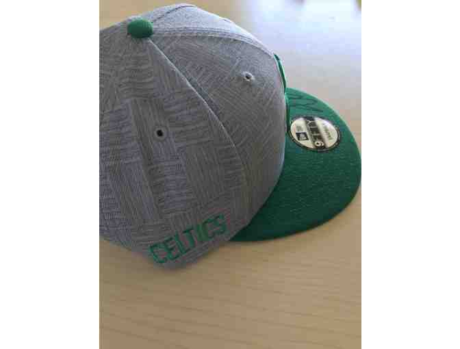 Boston Celtics snapback signed by Gordon Hayward