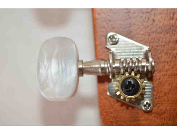 Kala Mahogany Soprano Ukelele - Starter Kit