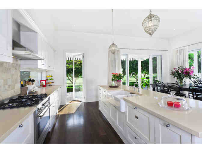 Get Organized with Home Decluttering Services!