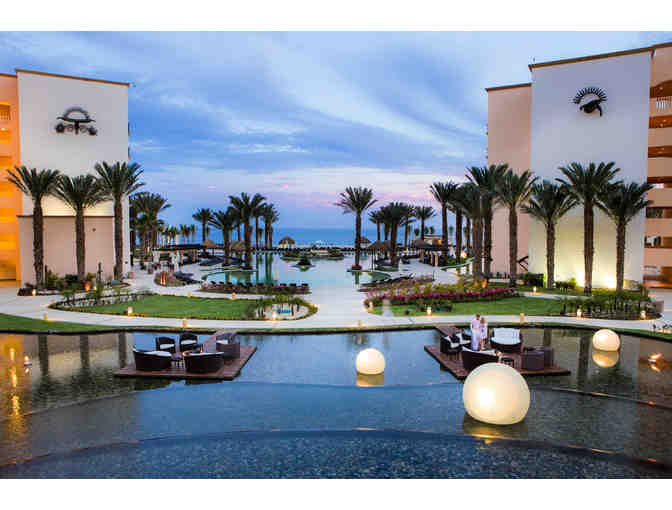 Mexico: The Allure of Cabo's Sapphire Sea, 5 Days / 4 Nights for Two - Photo 5