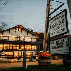 Lake Bomoseen Lodge & Taproom