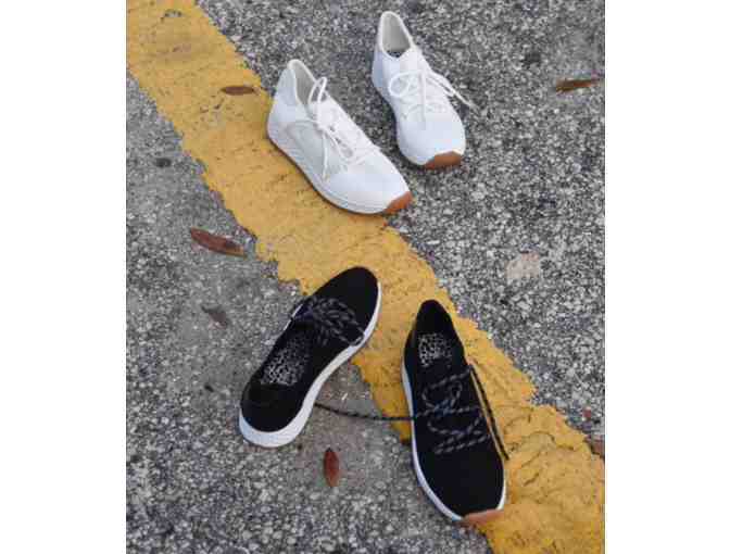 $100 Gift Card to J Slides Footwear